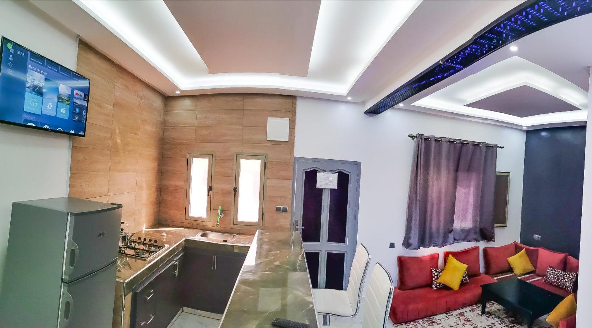 Equinox Hotel Тан-Тан Екстериор снимка