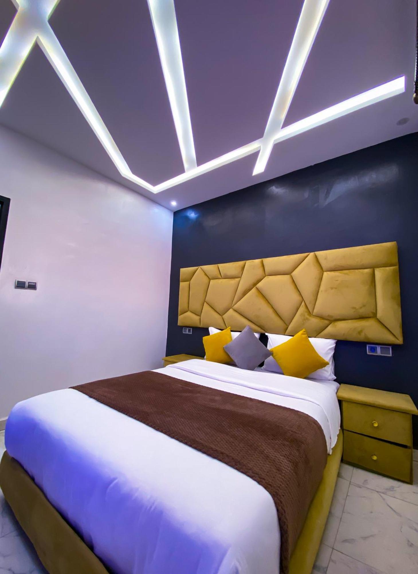 Equinox Hotel Тан-Тан Екстериор снимка