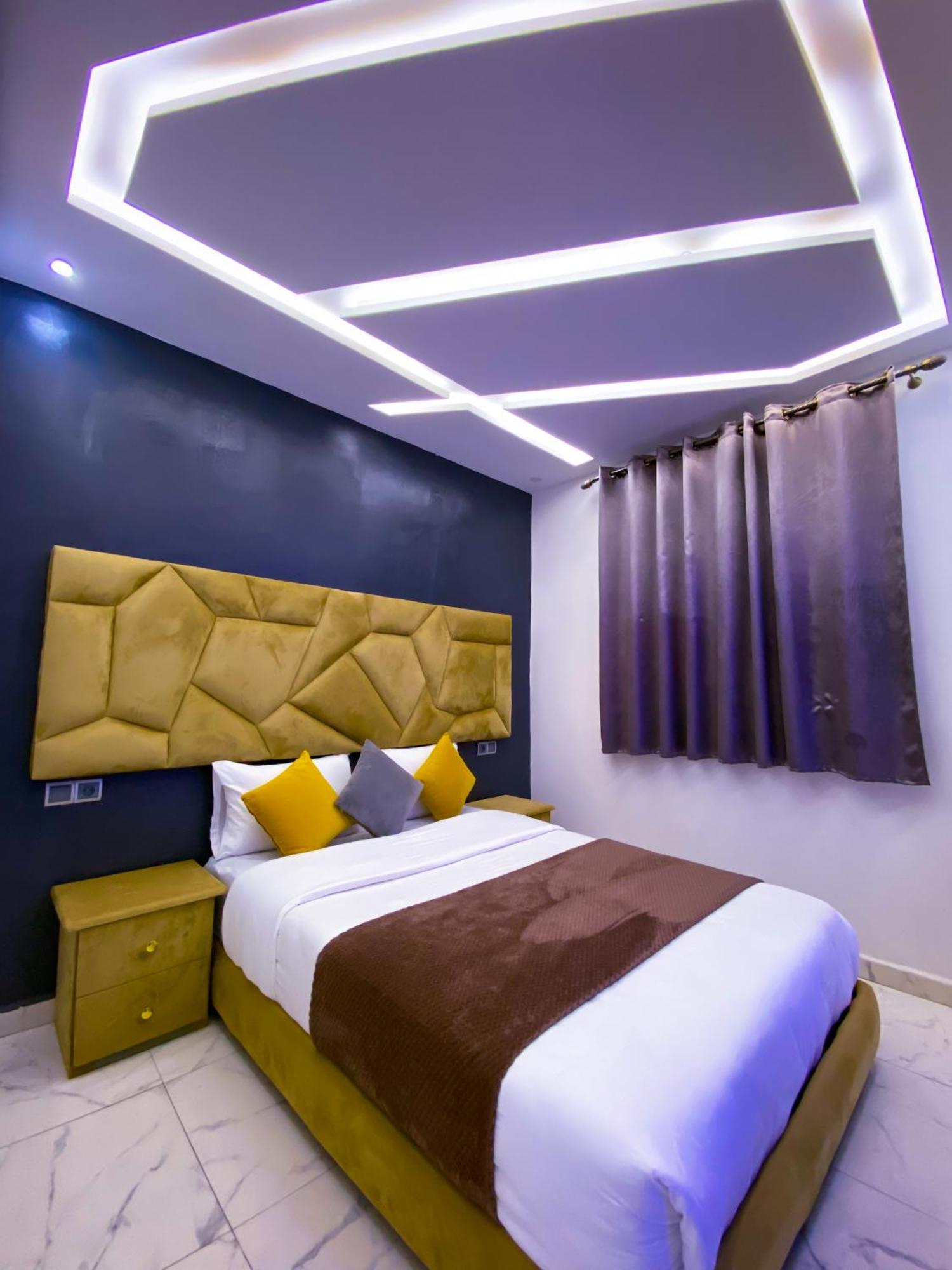Equinox Hotel Тан-Тан Екстериор снимка