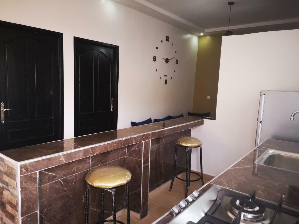 Equinox Hotel Тан-Тан Екстериор снимка